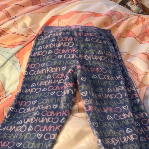 Calvin Klein pyjamas children’s 7-8 - Picture 1 of 3